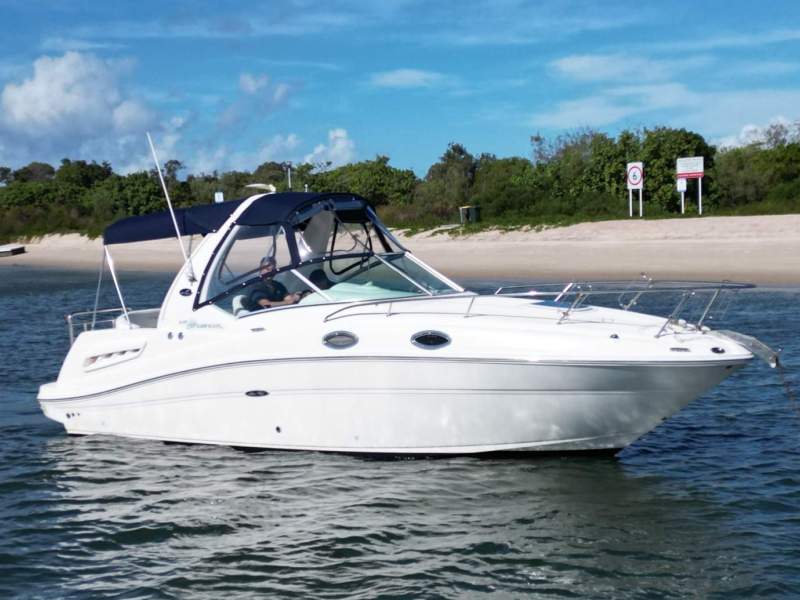 Sea Ray 275 Sundancer NEW ENGINE with 3 hours only!