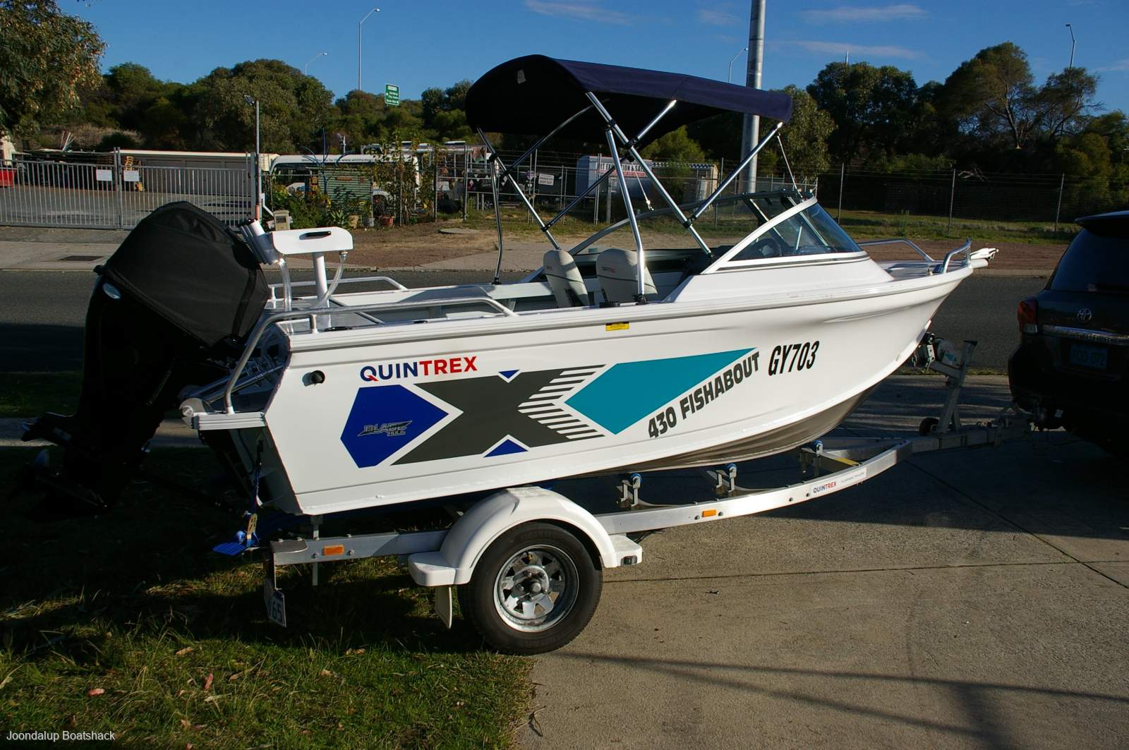 Quintrex 430 Fishabout