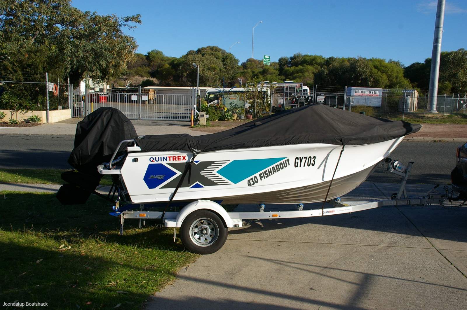 Quintrex 430 Fishabout