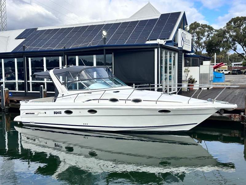 Mustang 3400 Wide Body " NEW ENGINES and TRANSOM PLATES "