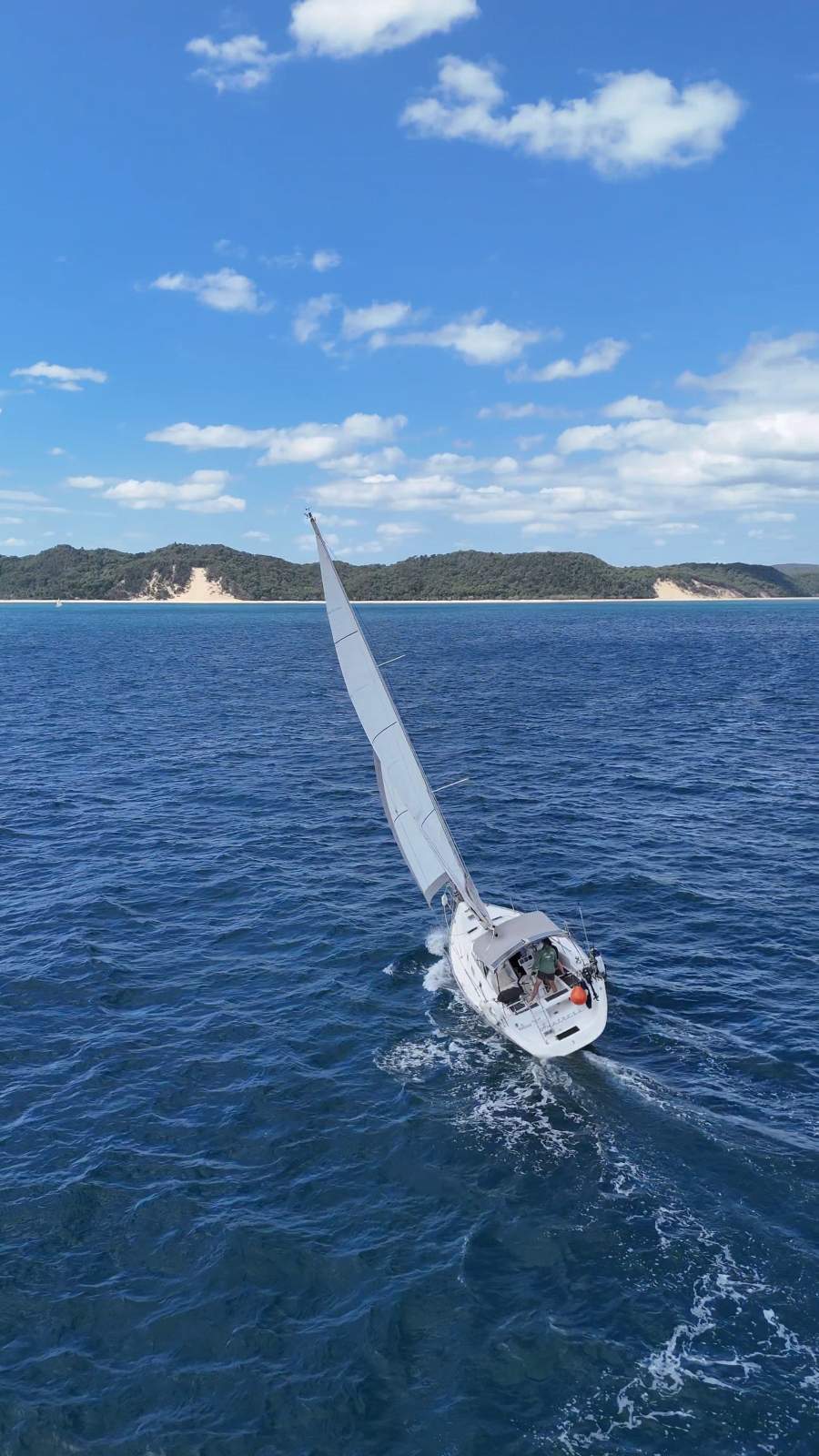 Beneteau Oceanis 343 "HUNTRESS"