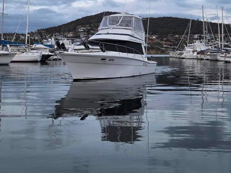Riviera 35 Blue Water