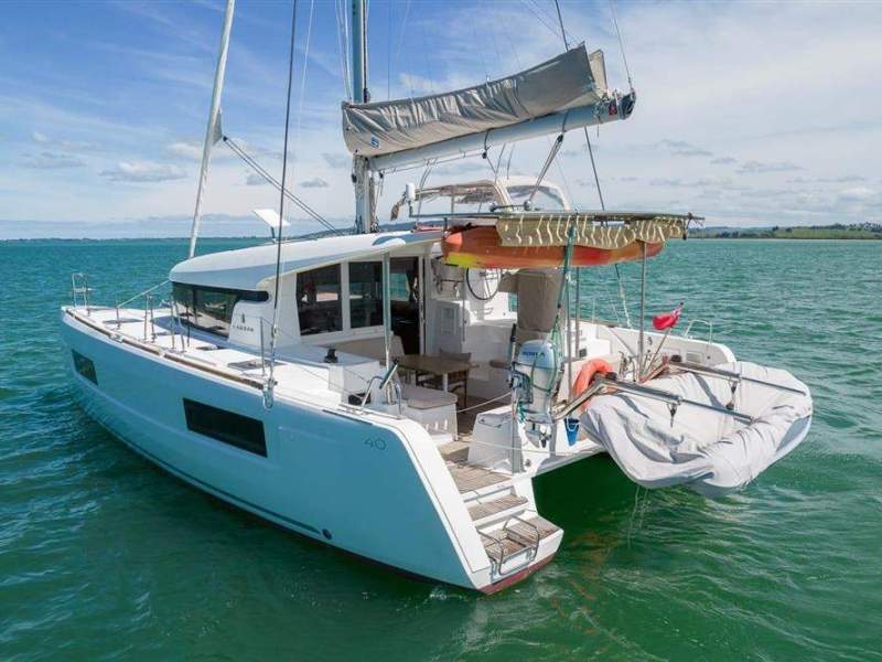 Lagoon 40