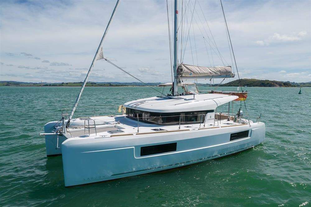 Lagoon 40