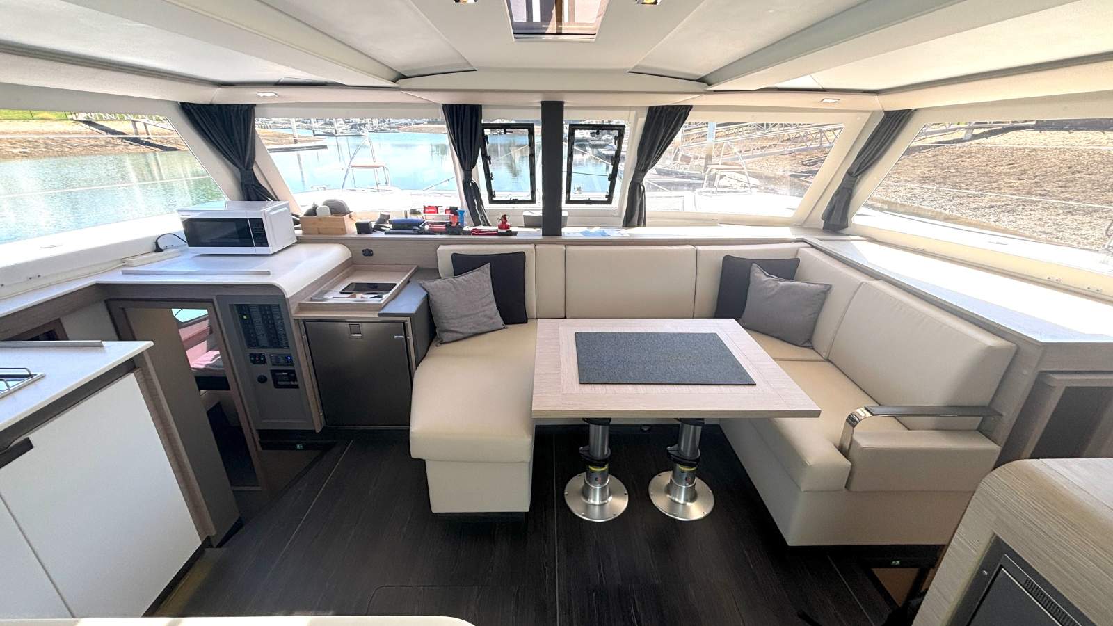 Fountaine Pajot Isla 40