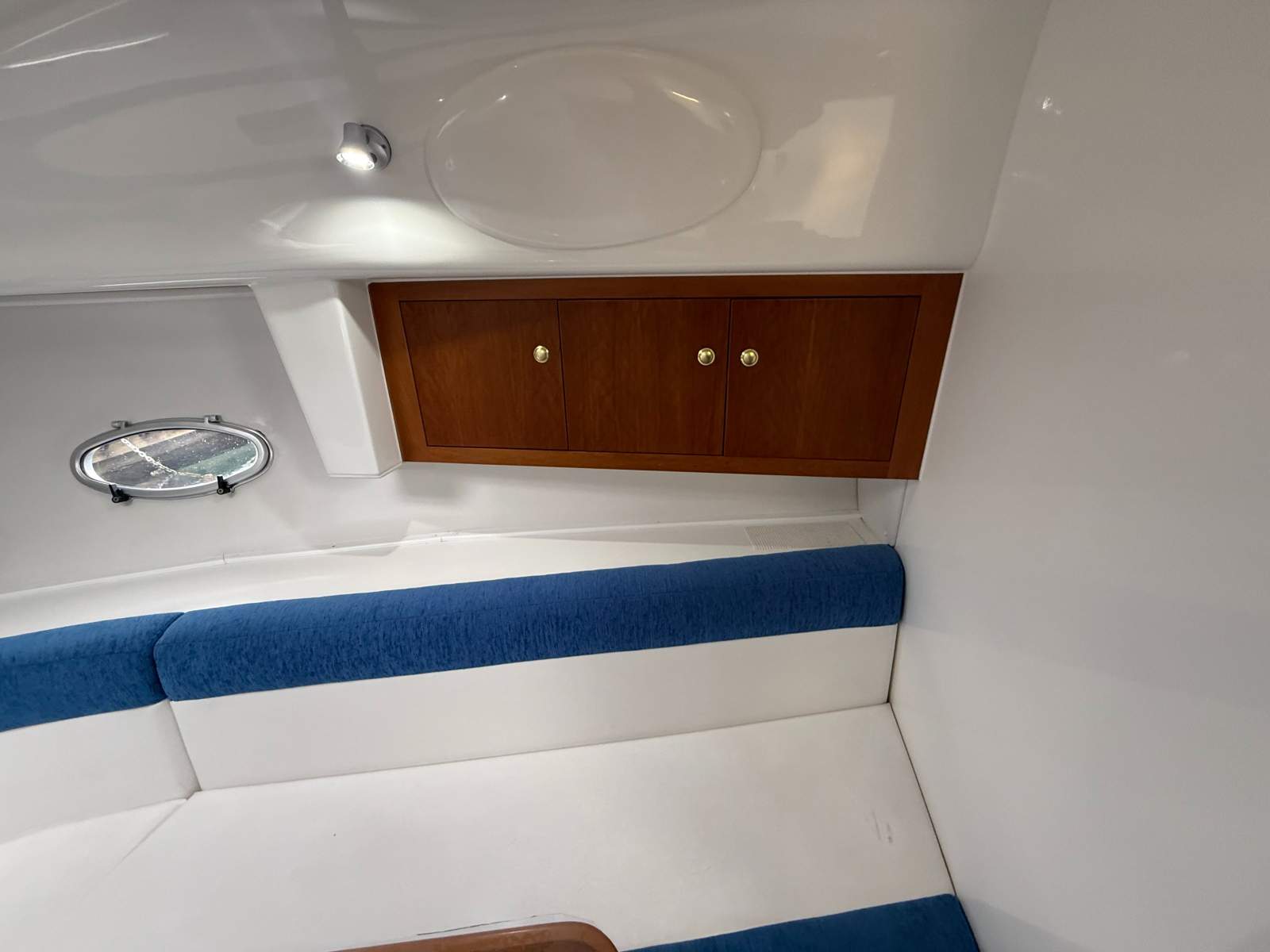 Sunrunner 3300 Sports Cruiser &ndash;  NAUTILUS