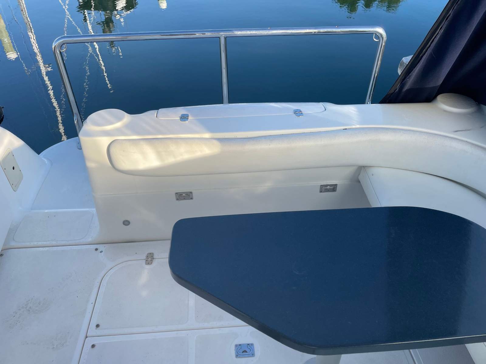 Sunrunner 3300 Sports Cruiser &ndash;  NAUTILUS