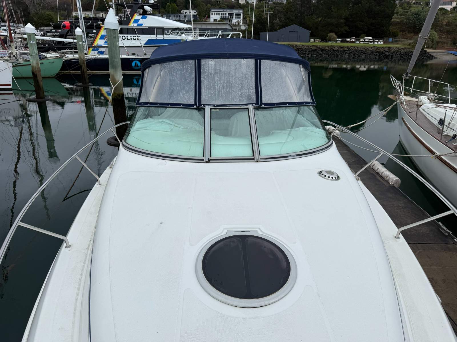 Sunrunner 3300 Sports Cruiser &ndash;  NAUTILUS