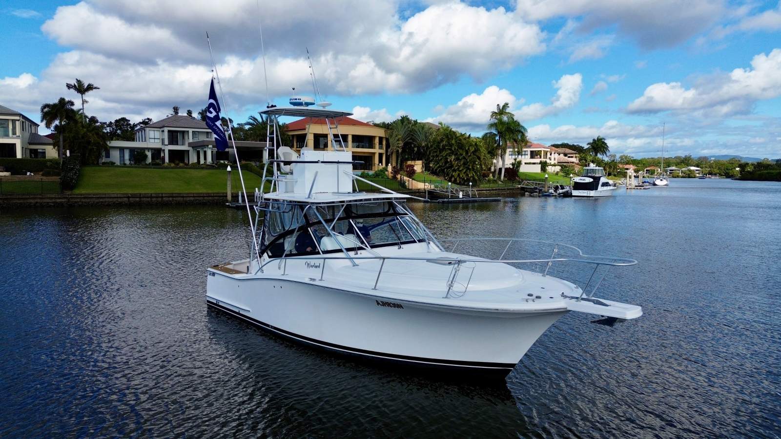 Luhrs 31 Open Tower