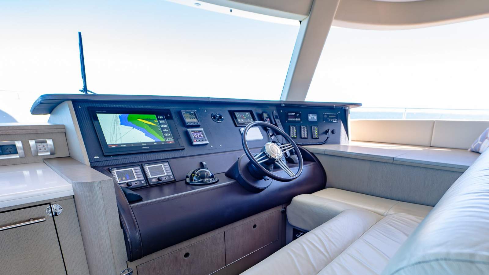 Fountaine Pajot Queensland 55