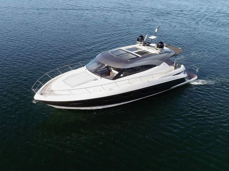 Riviera 6000 Sport Yacht Platinum Edition
