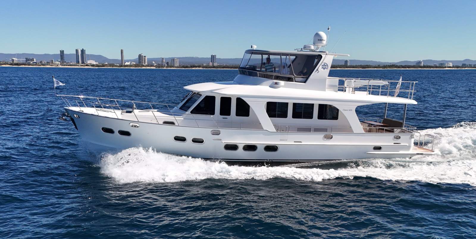 Classic Motor Yachts Classic 609 Classic Flybridge Motor Yacht