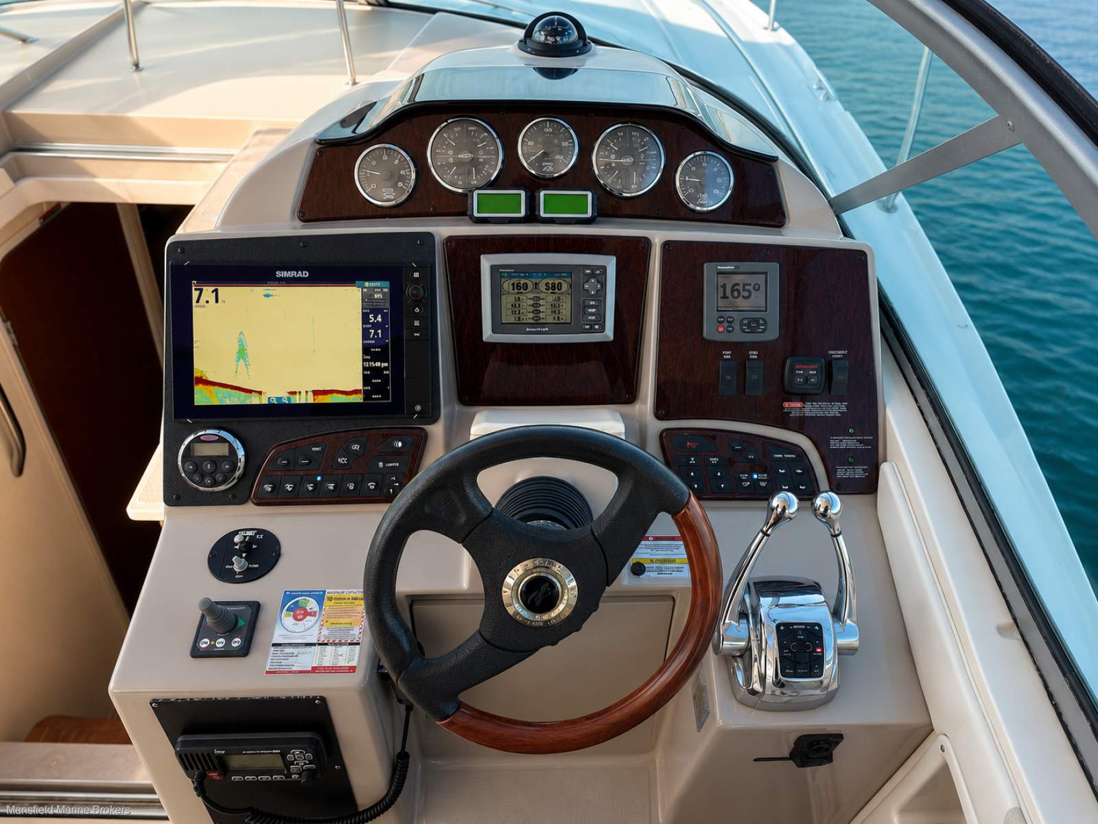 Sea Ray 355 Sundancer