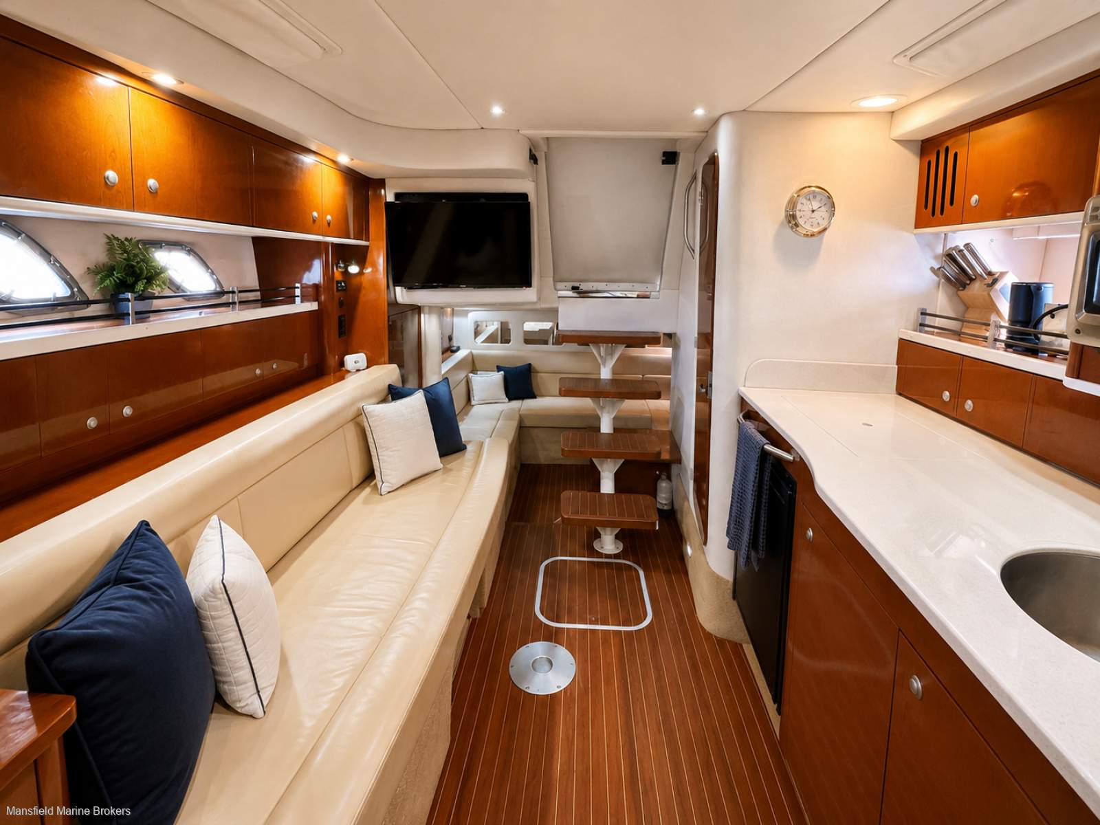 Sea Ray 355 Sundancer