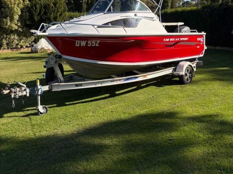 Quintrex 530 Ocean Spirit Excellent condition