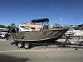 Custom 6.4m Center Console Twin 200hp L6 Mercury