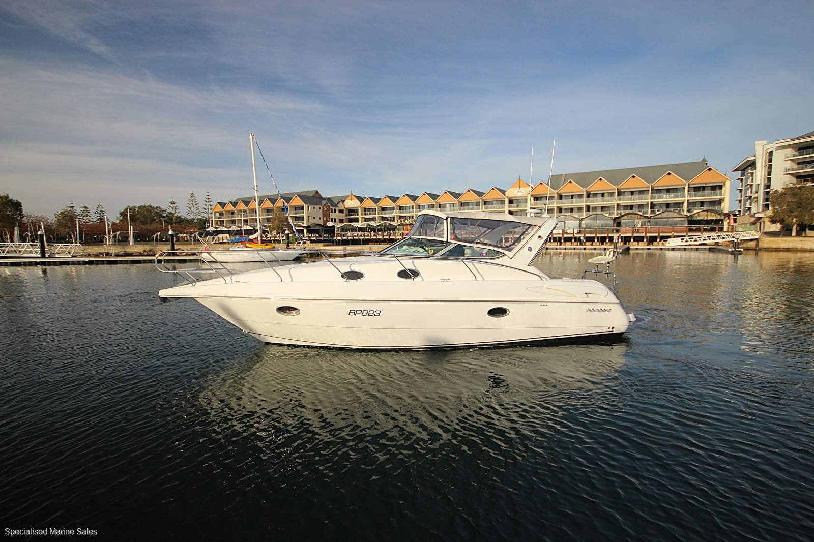 Sunrunner 3300 Sports Cruiser *** ENGINES REPLACED *** $ 89,990 ***