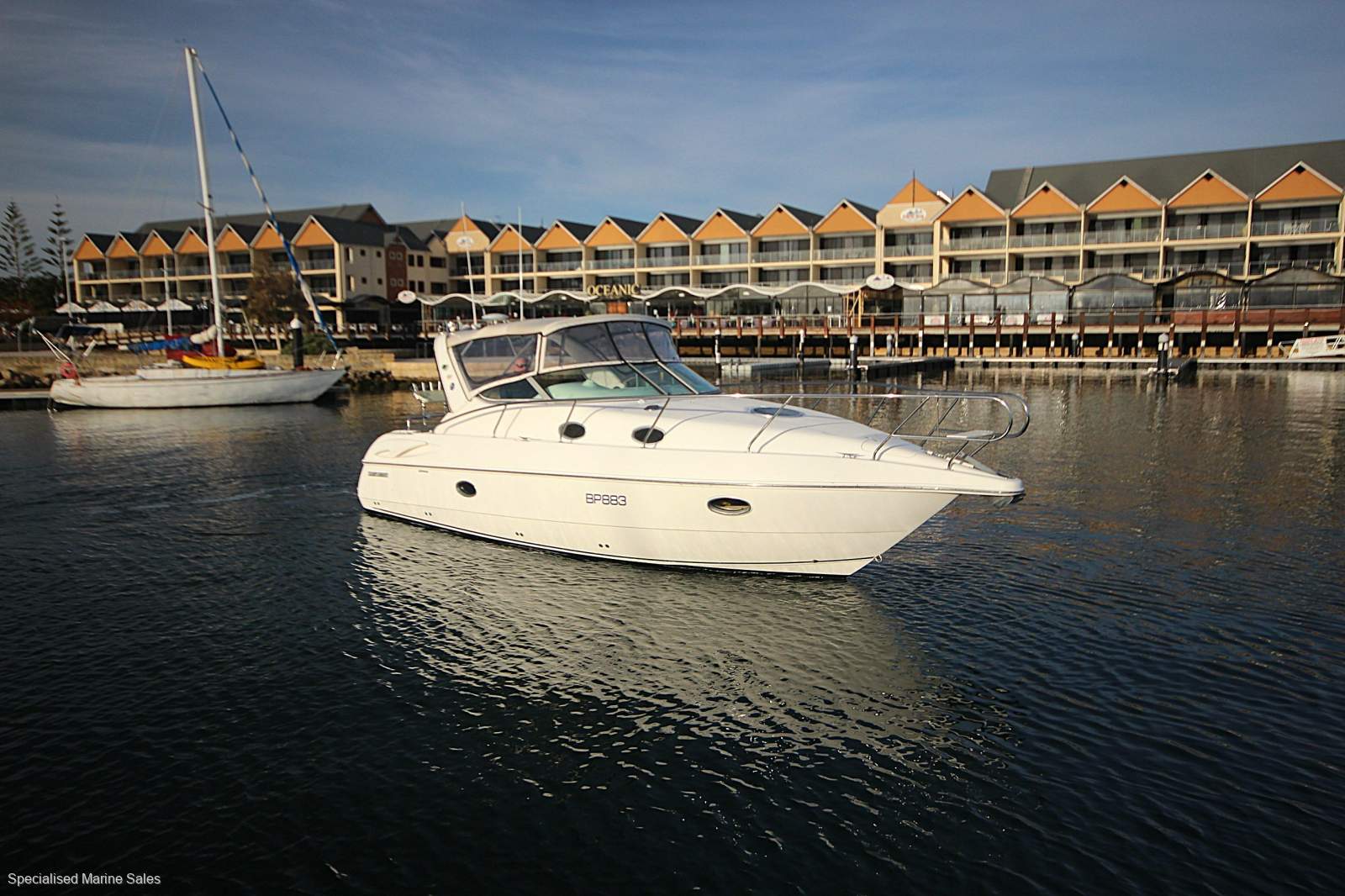 Sunrunner 3300 Sports Cruiser *** ENGINES REPLACED *** $ 89,990 ***