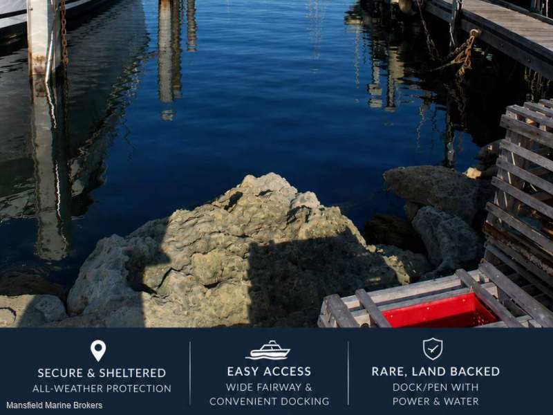 Pen - (Rare Land Backed) 15m Fremantle Sailing Club Pen
