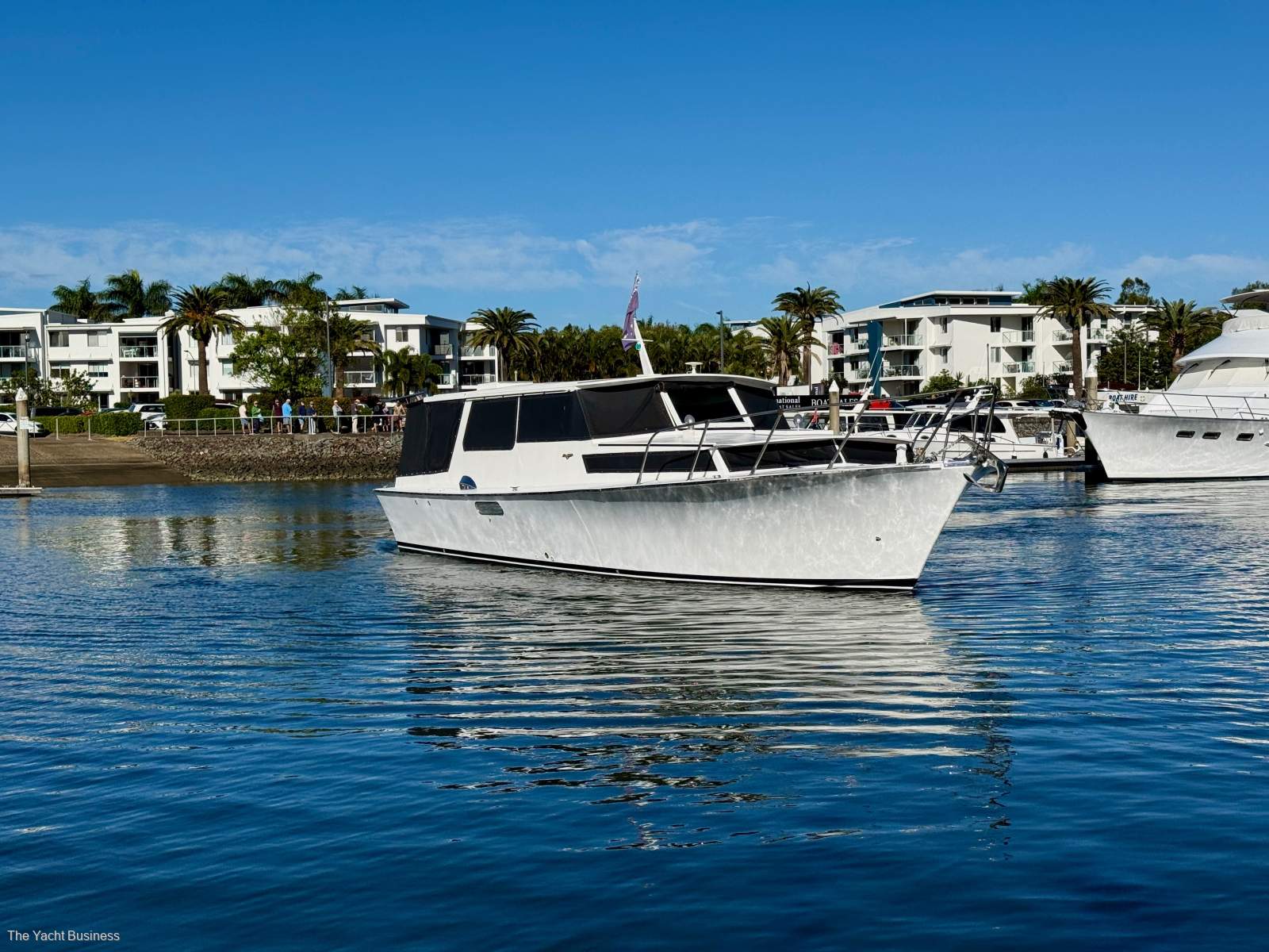 Halvorsen 45 Sedan Motor Cruiser