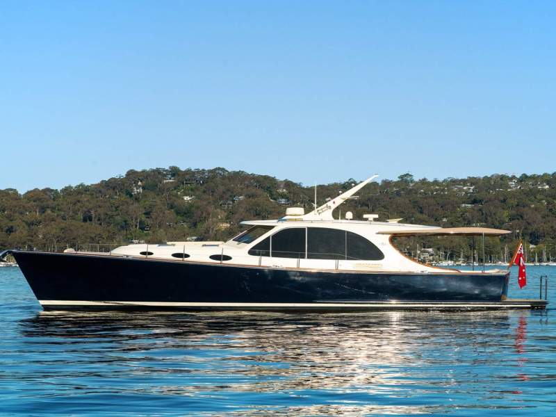 Palm Beach Motor Yachts 55 Sedan