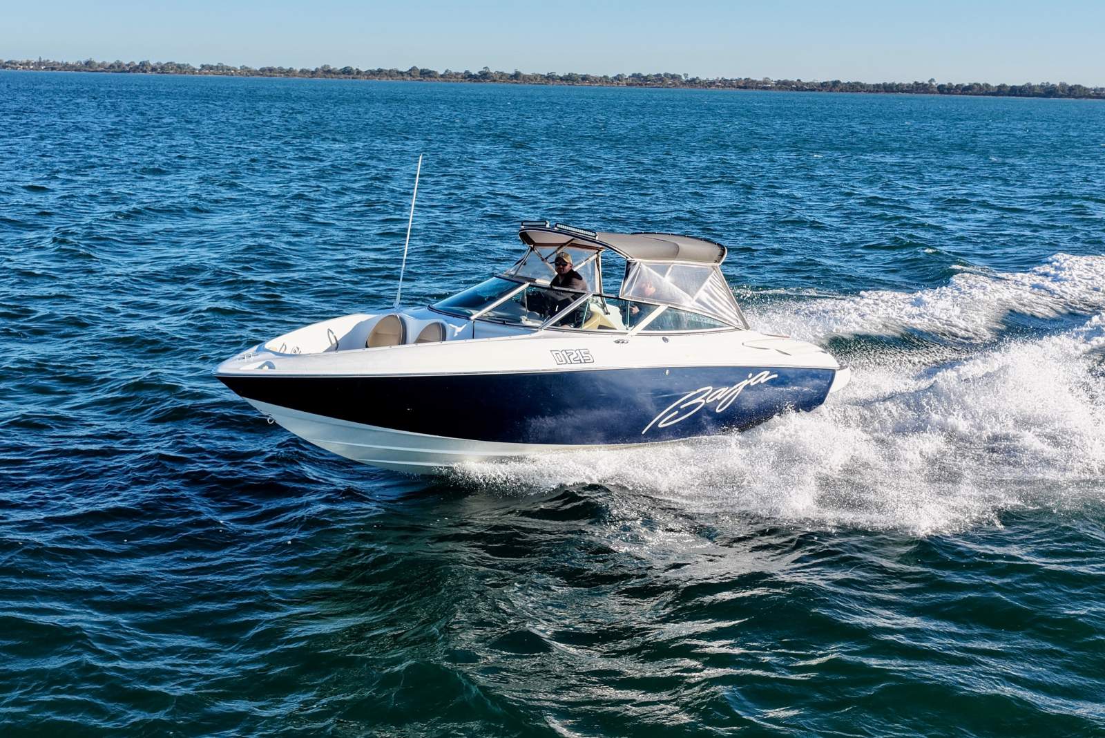Baja 242 Islander Bow Rider