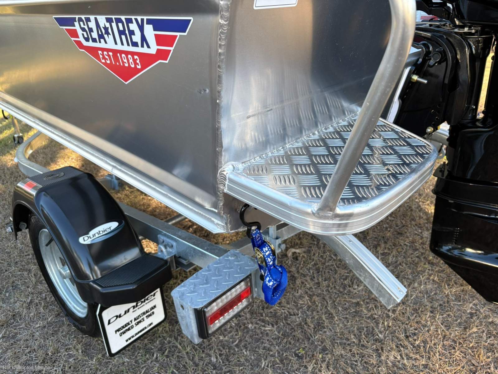 Sea-Trex 432 Fishmate BOAT PACKAGE FROM ROCKHAMPTON MARINE!!!