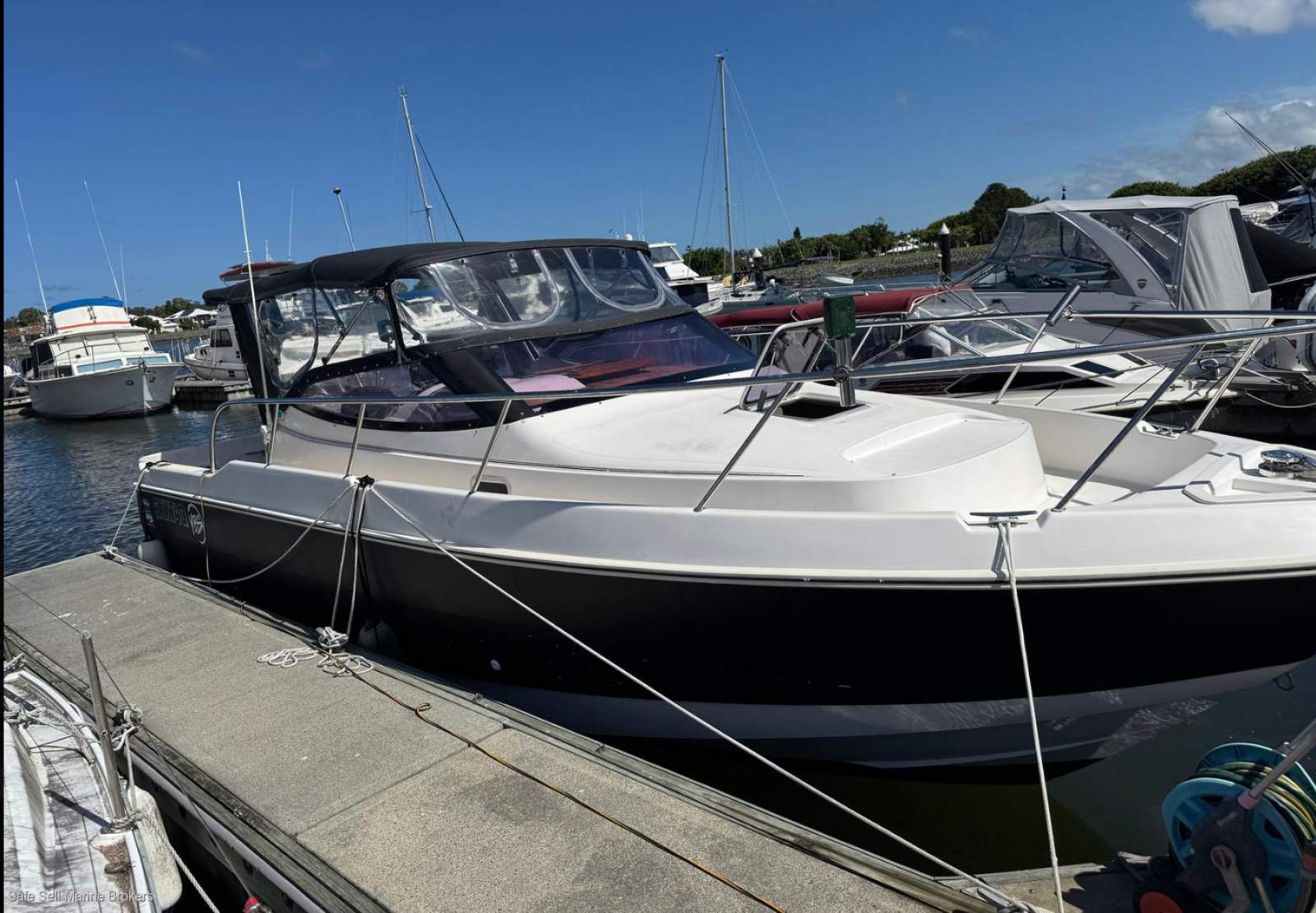 Fastlane Lifestyle 2800 - Turn-Key Family Cruiser