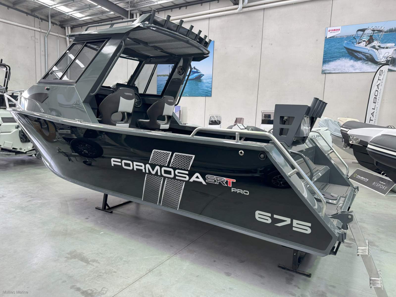 Formosa 675 SRT Half Cabin Hard Top