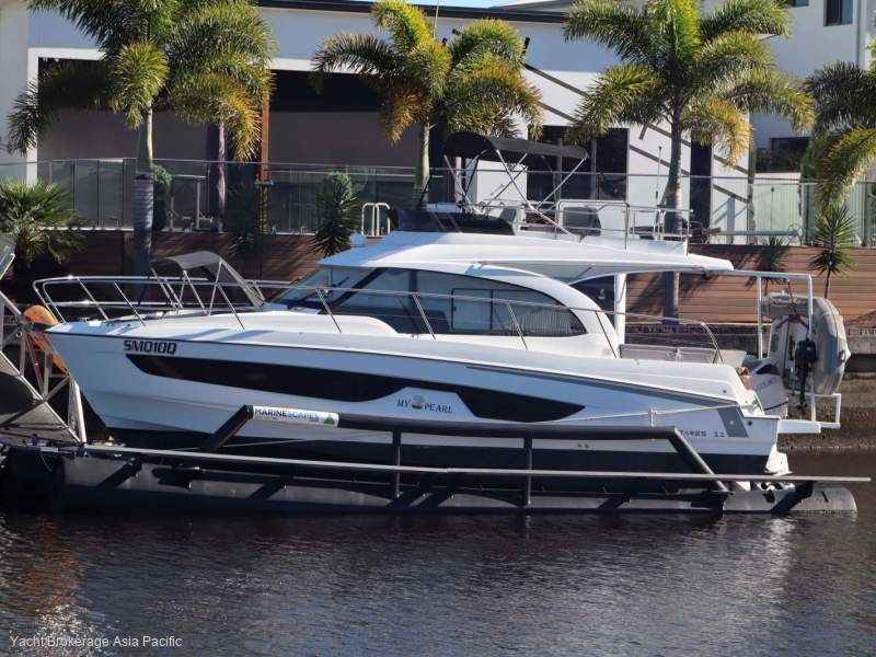 Beneteau Antares 11 Flybridge