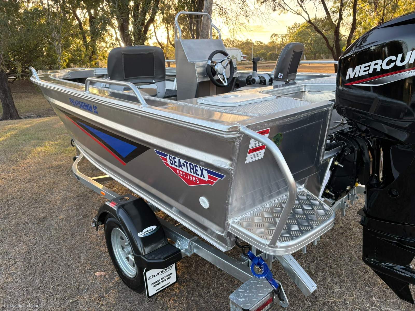 Sea-Trex 442 Fisherman Side Console BOAT PACKAGE FROM ROCKHAMPTON MARINE!!!