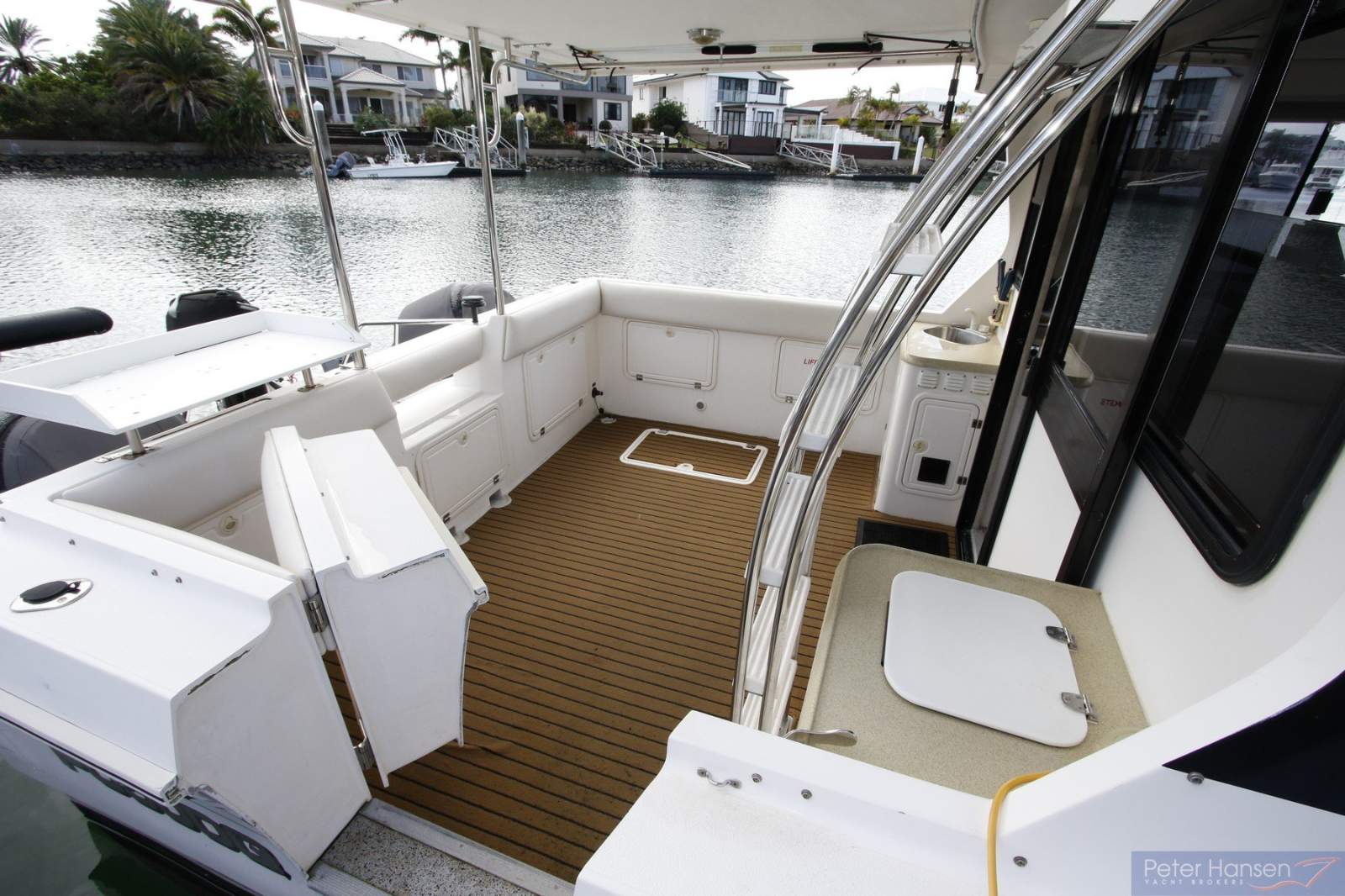 Powercat 3800 Flybridge