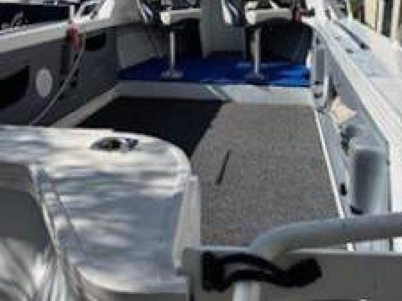 Quintrex 620 Coast Runner