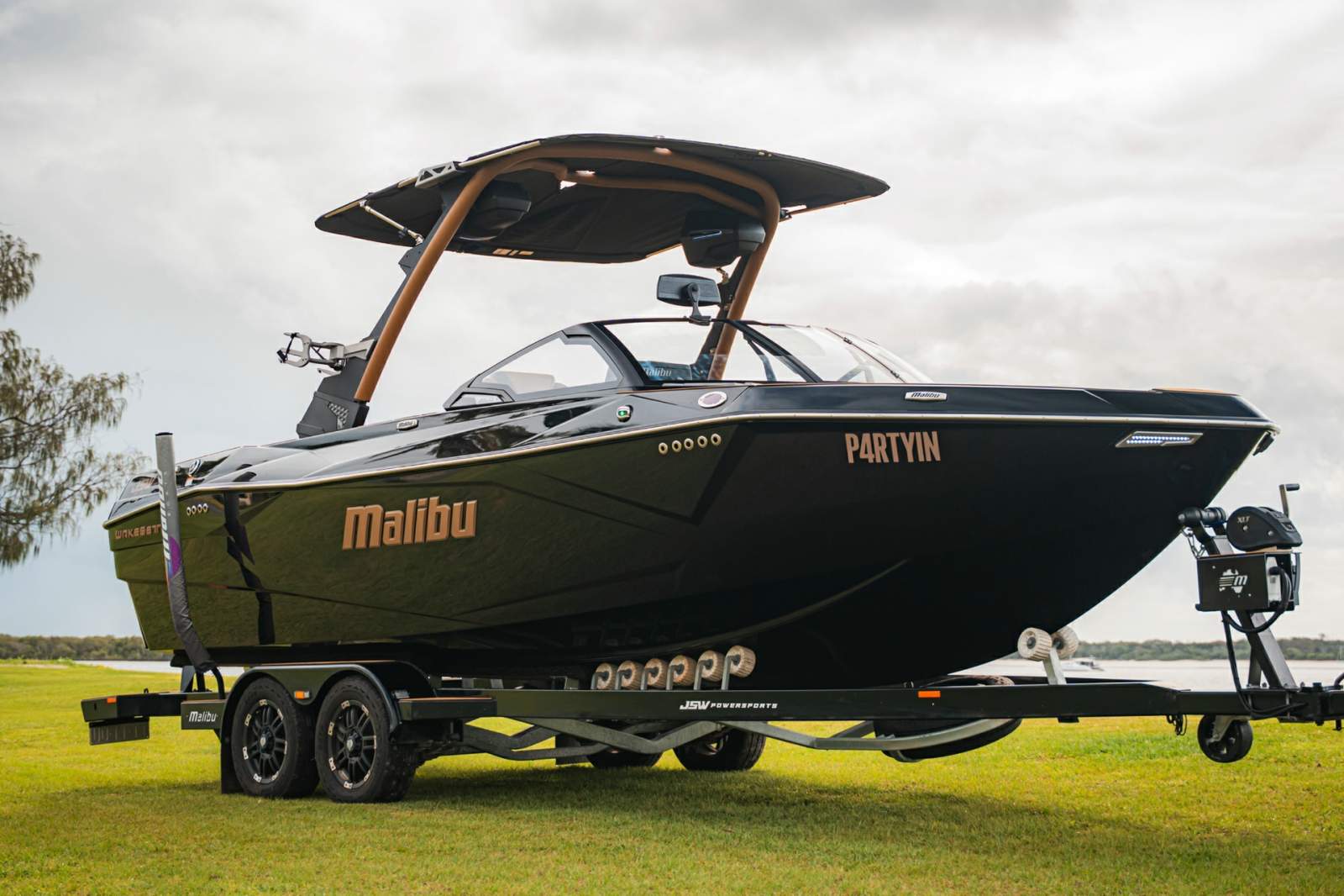 Malibu Wakesetter 23 LSV
