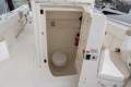 Robalo R242