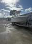 Robalo R242