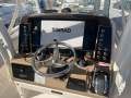 Robalo R242
