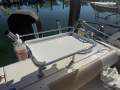 Robalo R242