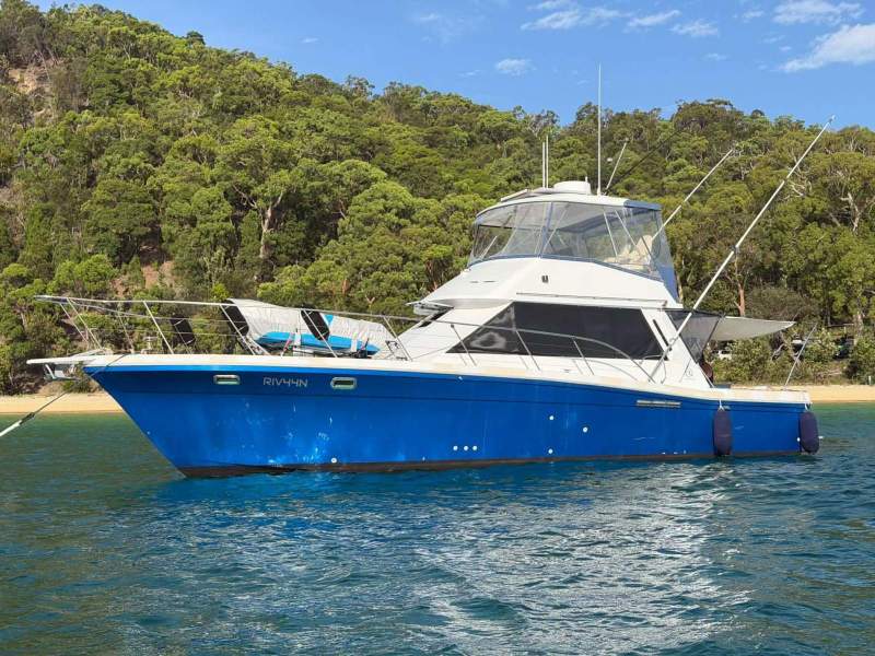 Riviera 44 Flybridge