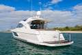 Riviera 5000 Sport Yacht