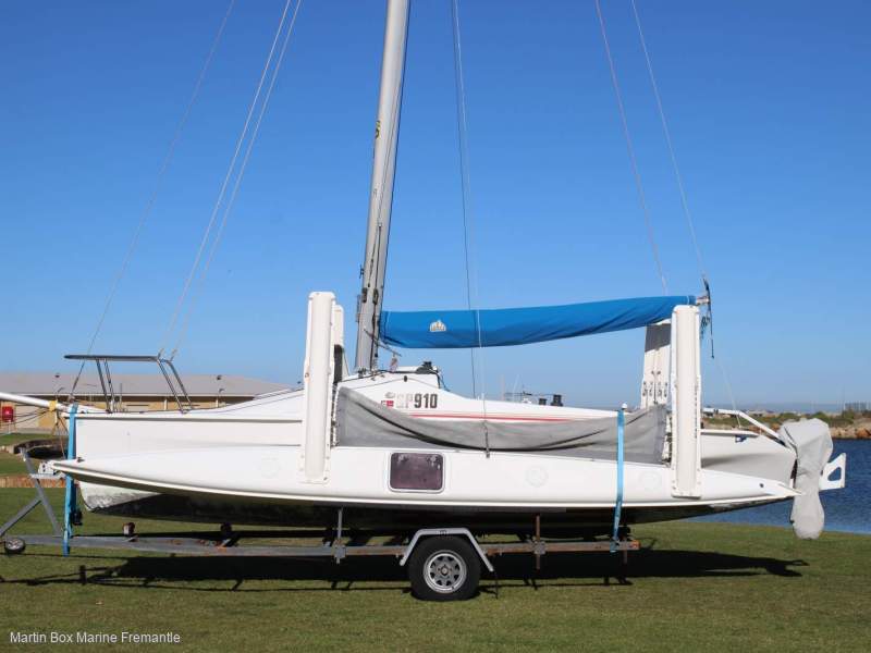 Corsair Sprint 750 With Carbon & Polyester Mainsail