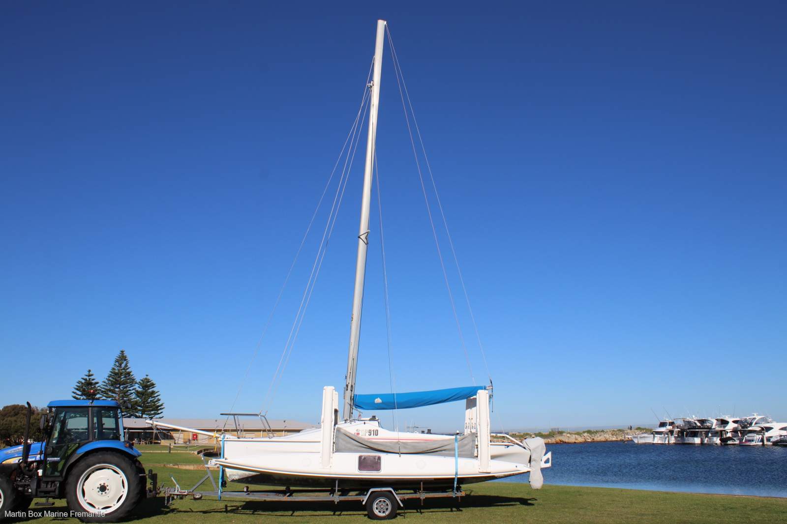 Corsair Sprint 750 With Carbon & Polyester Mainsail
