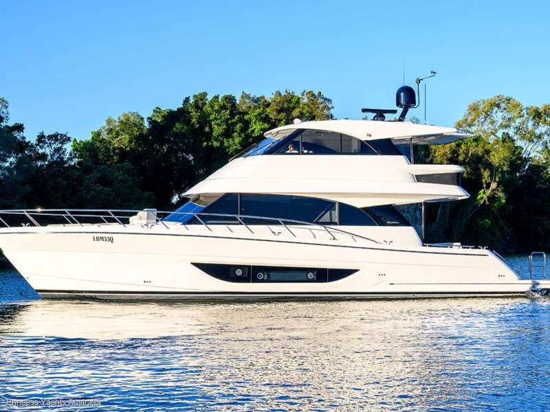 Maritimo M55 Flybridge Motor Yacht