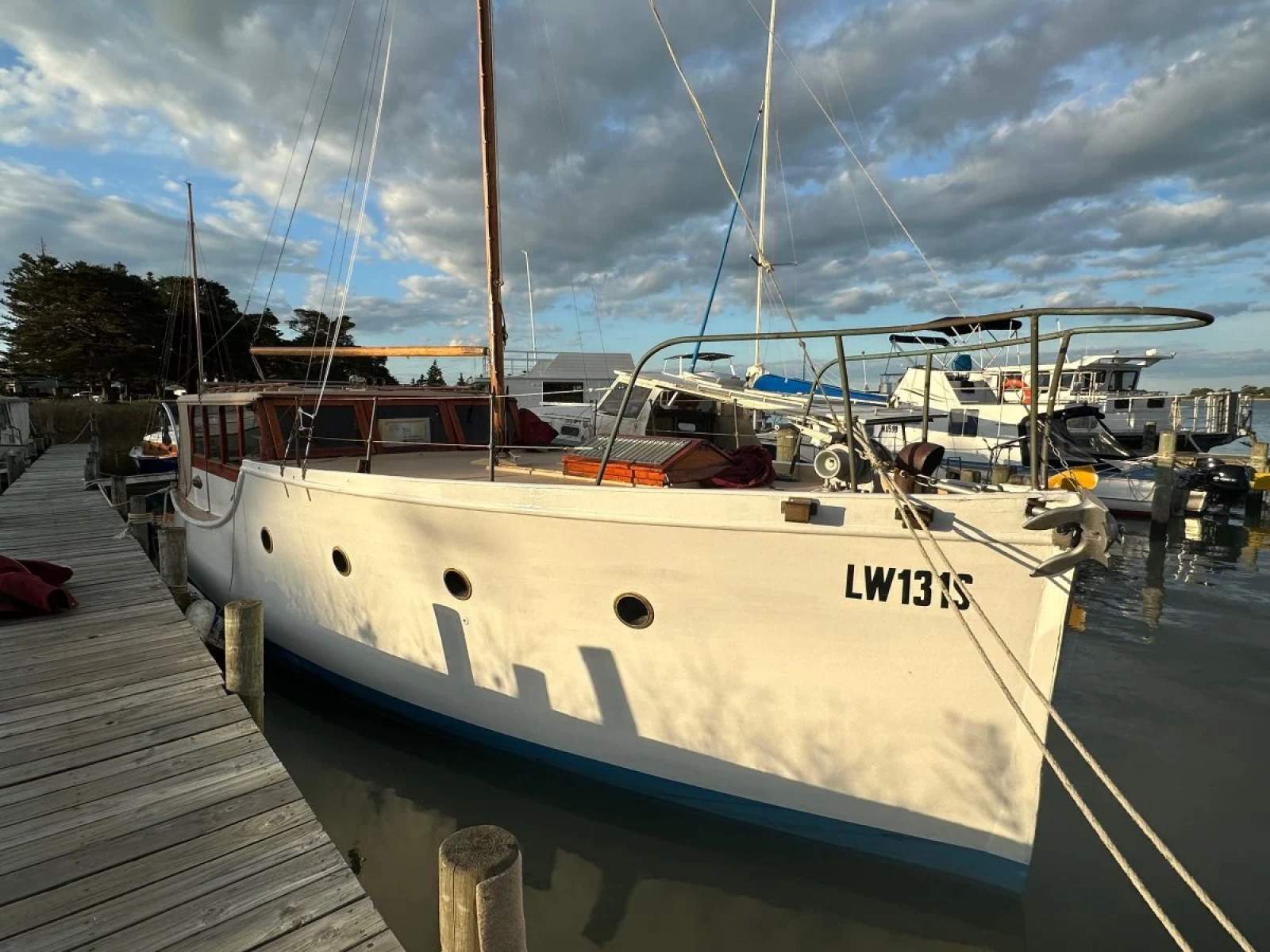 Searle Cabin Cruiser / Displacement Custom