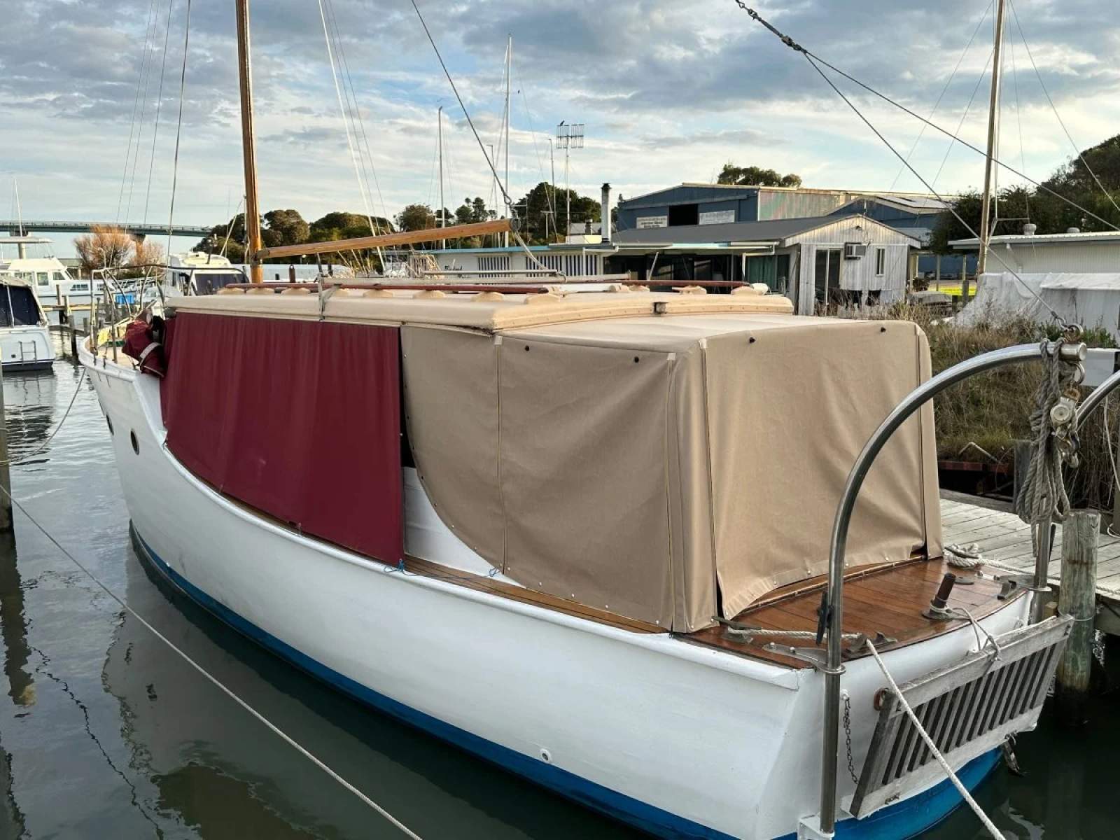 Searle Cabin Cruiser / Displacement Custom