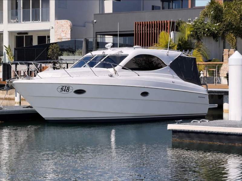Maritimo Mustang 32 Beautifully presented - low hours!
