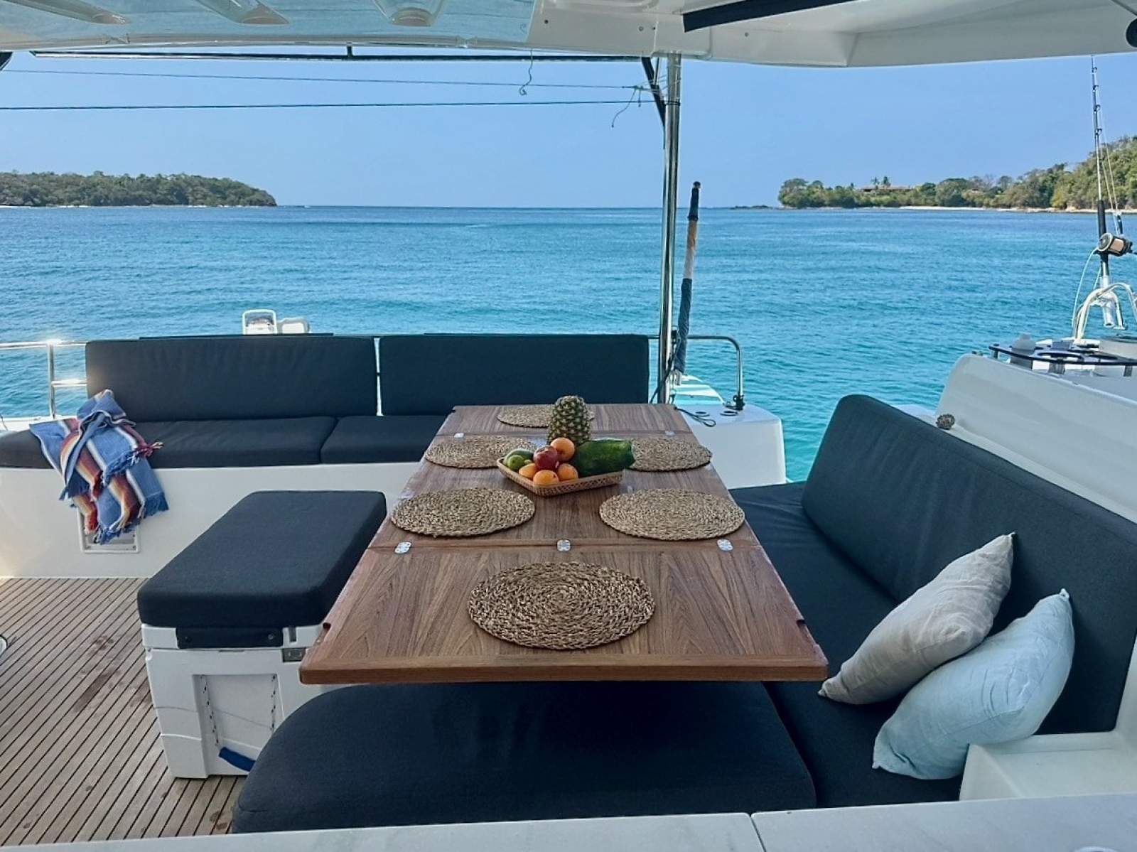 Lagoon 46 Owners Version