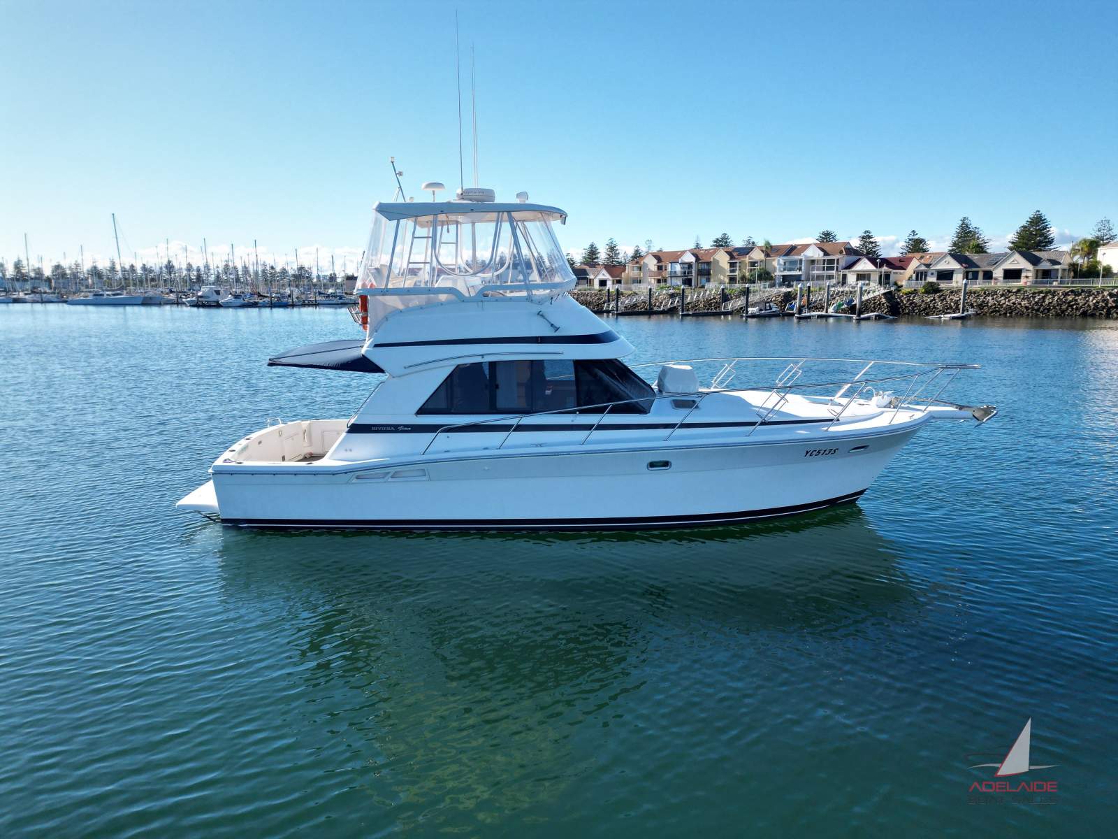 Riviera 36 Platinum Flybridge