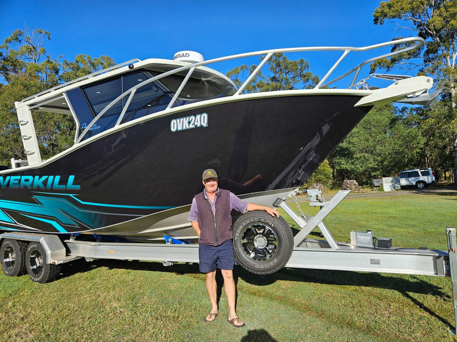 Oceanic Fabrication 8.2m x 2.7m Extended Hardtop Cabin Presents as New Dual 200hp V6 Merc fully optioned