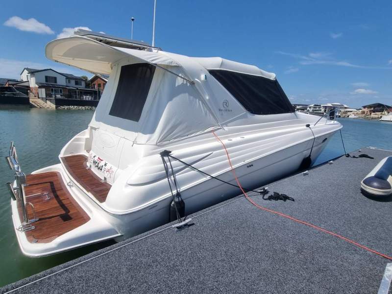 Riviera M370 Sports Cruiser